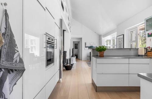Vejby House | Cozy home in Vejby with sauna