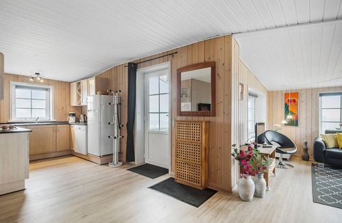Vejers Strand House | Cozy home in Vejers Strand with sauna