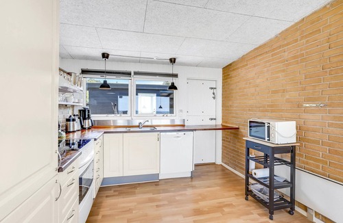 Amtoft House | Cozy home in Vesløs with house sea view