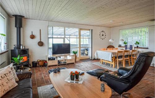 Vinderup House | Cozy Home In Vinderup With Wifi