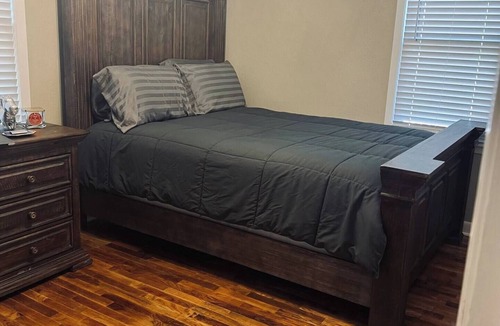 Grayridge House | Cozy home located at Hidden Trails Country Club