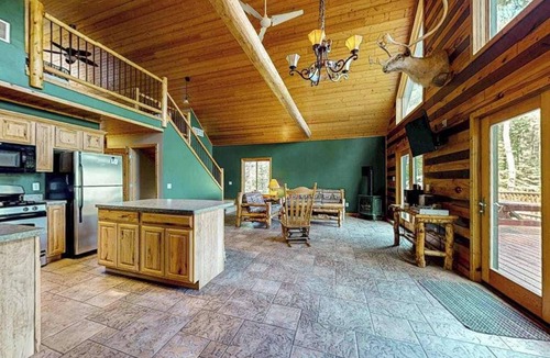 Mercer House | Cozy Home located on the Turtle Flambeau Flowage, great for all seasons!