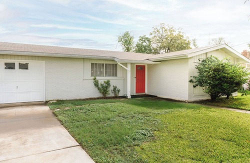 Universal City House | Cozy Home Mins From Randolph AFB, Airport, & More!