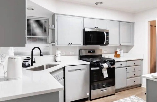 Des Plaines House | Cozy Home near airport O’Hare