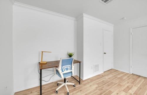 Austin House | Cozy Home Near Tesla COTA Austin Airport