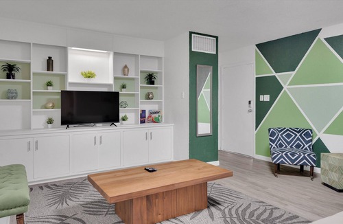 Stockton House | Cozy Home Near UOP w/ RV & Boat Parking