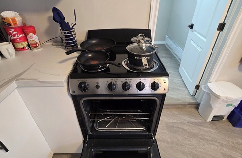 Rideau Heights House | Cozy home on a quiet street minutes to downtown Kingston!
