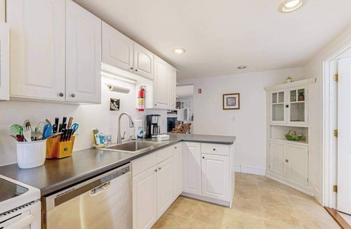 Centerville House | Cozy home on lake including local beach pass , hot tub, patio, W/D, & AC