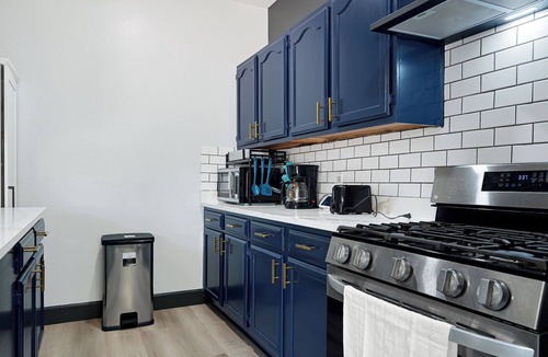 North Shore House | Cozy Home Pool, Patio, BBQ! 5BR