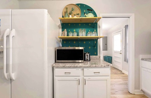 Lee's Summit House | Cozy Home Sleeps 10 Walk to FIFA Fan Fest Shuttle!