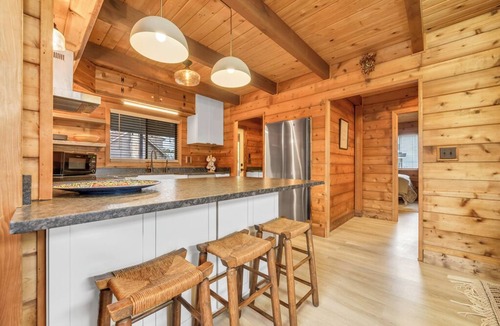 Piney Island House | Cozy home biking distasnce from the beach by Seaside Vacations & Sales