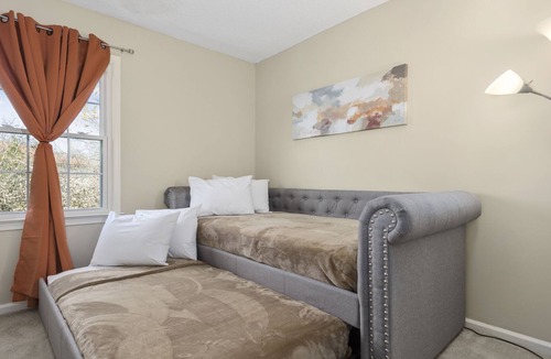 Fentress House | Cozy Home!