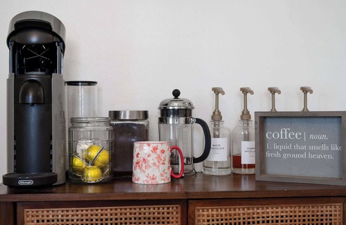 College Park House | Cozy home w/full kitchen & work space