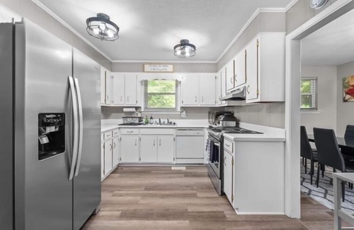 Gracewood House | Cozy Home with everything you need at your finger tips.