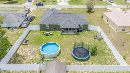 Candler House | COZY home with fenced patio