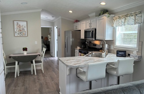 Arundel House | Cozy home with open floor plan near Kennebunk and Maine coast.