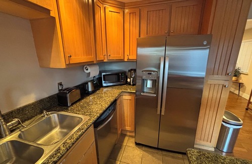 Silver Lake House | Cozy Home: Your Perfect LA Silverlake Base 2Bed 1 Bath w/Patio