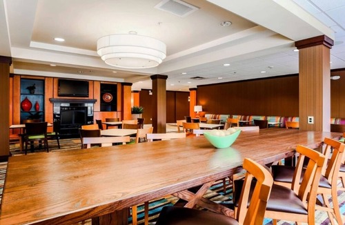 Wilkes-Barre Hotel | Cozy hotel in charming Wilkes-Barre!