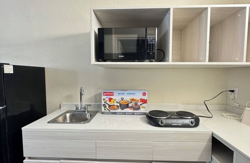 McDonough Hotel | Cozy hotel Studio in McDonough