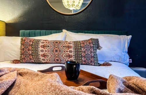 Handley Bed & Breakfast | Cozy House - 1 Bedroom with Private Bathroom