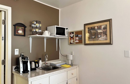 Niagara Falls Bed & Breakfast | Cozy House B&B