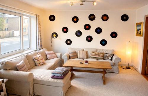 Struer Apartment | Cozy House Close to Beach and B&O