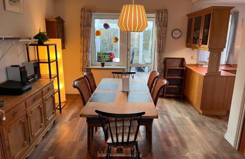 Struer Apartment | Cozy House Close to Beach and B&O