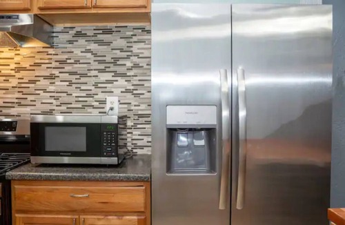Strathmore House | Cozy house, close to SU and Downtown