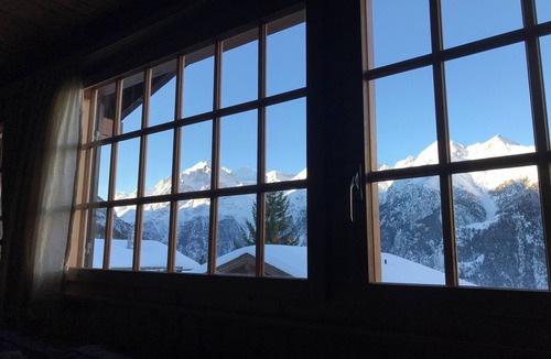 Graechen Ski Chalet | Cozy house for 2-6 people within walking distance of the center and the ski elevator.