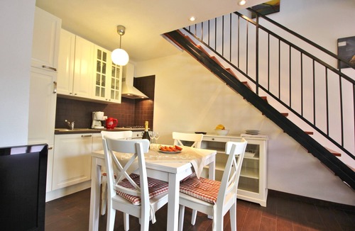 Rovinjsko Selo House | Cozy house for 2, private pool, Rovinj 5 mins, free wifi