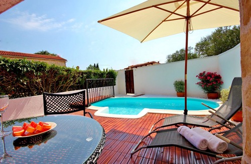 Rovinjsko Selo House | Cozy house for 2, private pool, Rovinj 5 mins, free wifi