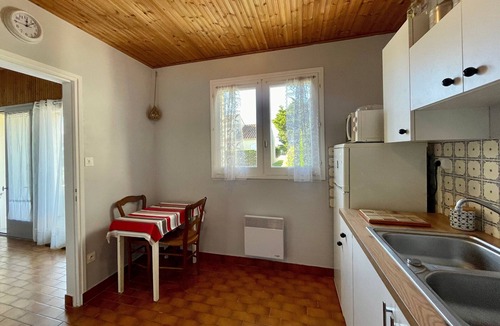 Bretignolles-sur-Mer House | Cozy House Near Dunes Beach, 2 Bedrooms + Mezzanine, Parking & Garden, Baby Gear Included