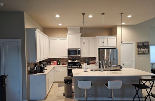 Sienna Plantation House | Cozy house in a peaceful neighborhood, suitable for work and relaxation.