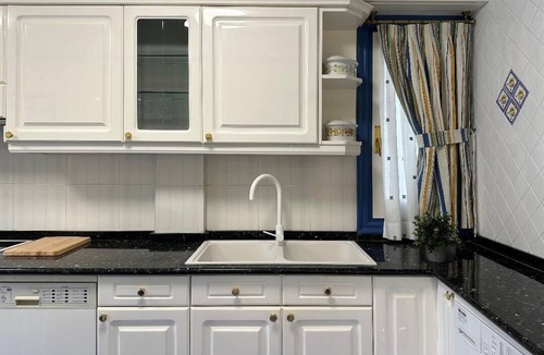 Olaeta Apartment | cozy house in the same main square of the town