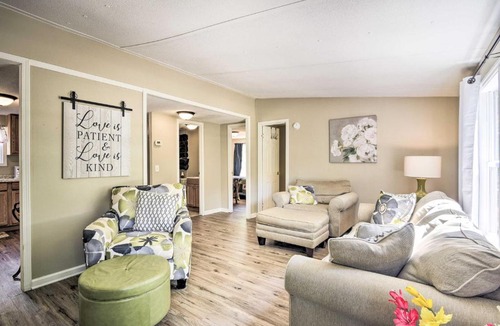 Olivia House | Cozy House w/Huge Yard ~ 16 Mi to Fort Bragg