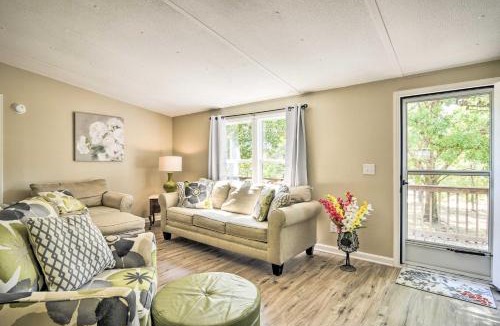 Olivia House | Cozy House w/Huge Yard ~ 16 Mi to Fort Bragg