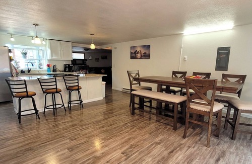 Westport House | Cozy House with Everything You Need!