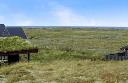 Rødhus House | Cozy house with stunning sea views