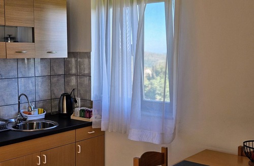 Poljanak House | Cozy House Živko with Balcony, 10 min drive to Plitvice lakes!