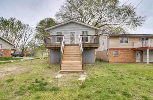 Rome House | Cozy Illinois Retreat w/Home Gym & River Views!