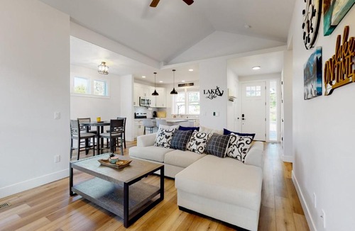 Cascade House | Cozy in Cascade