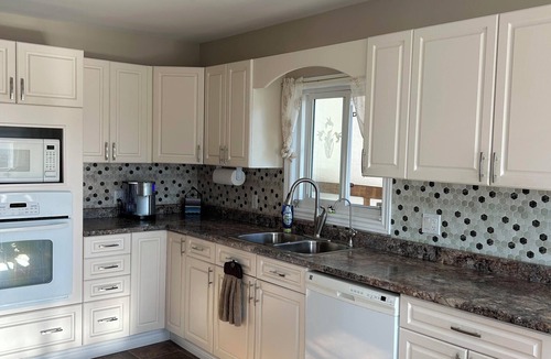 Iroquois Falls House | Cozy in Iroquois Falls