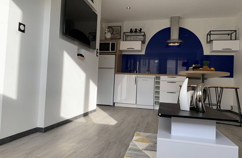 Downtown Le Havre Apartment | Cozy in Le Havre-Plage