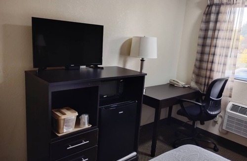 Centralia Hotel | Cozy Inn