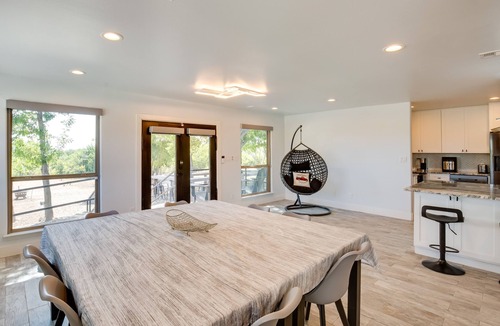 Weston House | Cozy Interior + Lake View: McKinney Ranch Home!