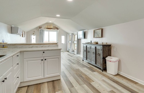 Rochester Cottage | Cozy Irondequoit Home on Lake Ontario!