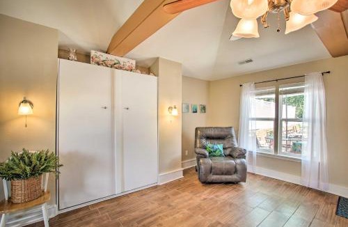 Ironton House | Cozy Ironton Cabin w/Shared Pool & Private Patio!