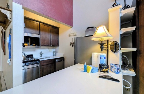 Lakeside Village Condo | Cozy Keystone | Lake, Pool + Trails