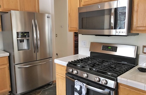 Kings Beach Cabin | Cozy Kings Beach cabin close to downtown and Lake