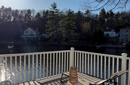 Dunstable Cottage | Cozy Lake Cottage in charming Dunstable